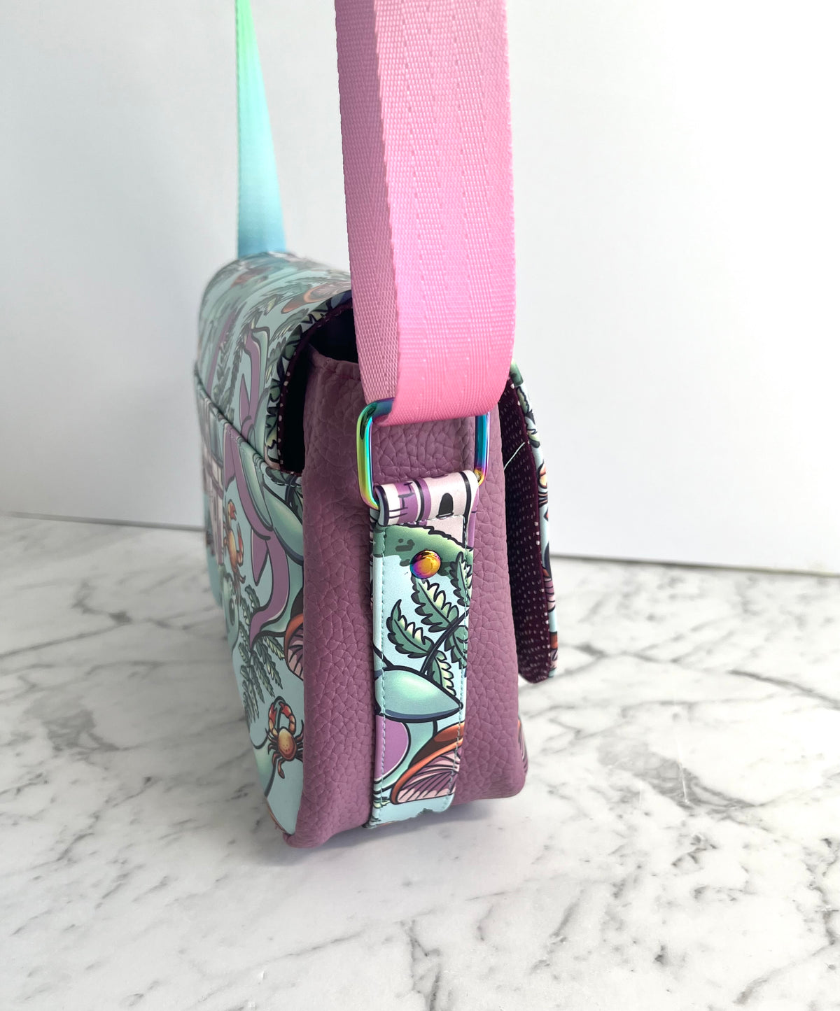 Charvelle Compact Crossbosy